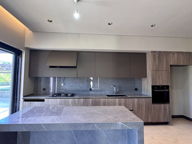 NEF SAPANCA'DA OTURUMA HAZIR ULTRA LÜKS 5+1 VILLA
