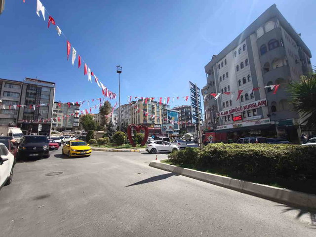 SOĞANLI MEYDAN CADDE ÜZERİ ÇOK GENİŞ 3+1 SATILIK DAİRE
