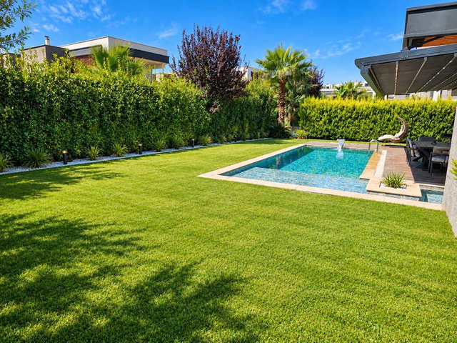 EVVA CRATOSTA 500M² ARSA İÇİNDE HAVUZLU 4+1 LÜKS MÜSTAKİL VİLLA