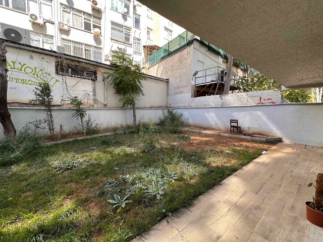 KADIKÖY OSMANAĞA BAHÇE KULLANIMLI 2+1 KİRALIK GENİŞ SIFIR DAİRE