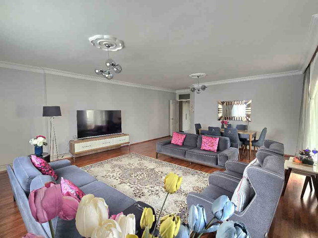 DURUŞEHİR2 SİTESİNDE ARAKAT GENİŞ KULLANIŞLI SATILIK 3+1