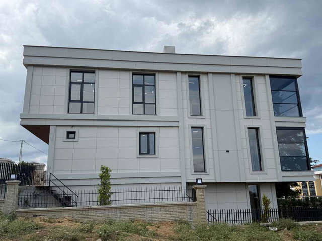 ALANLIDA NET:280 M2 DENIZ MANZARALI LÜKS VILLA...