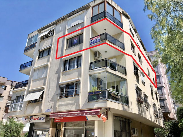 NARLIDERE ANA CADDEYE 50 METRE MESAFEDE 3+1 ASANSÖRLÜ DAİRE