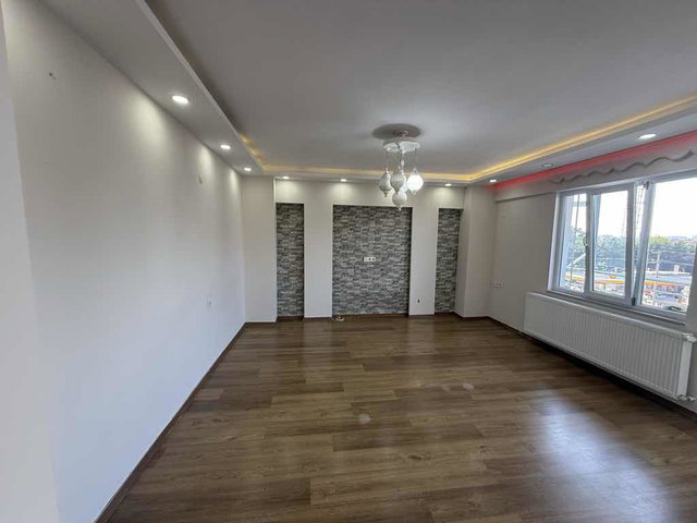 TERME ÇARŞAMBA CADDESİ SATILIK 2+1 GENİŞ DAİRE