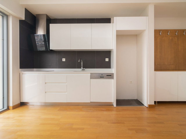 WEST GATE 14. KAT BALKONLU MANZARALI KİRALIK 1+1 DAİRE
