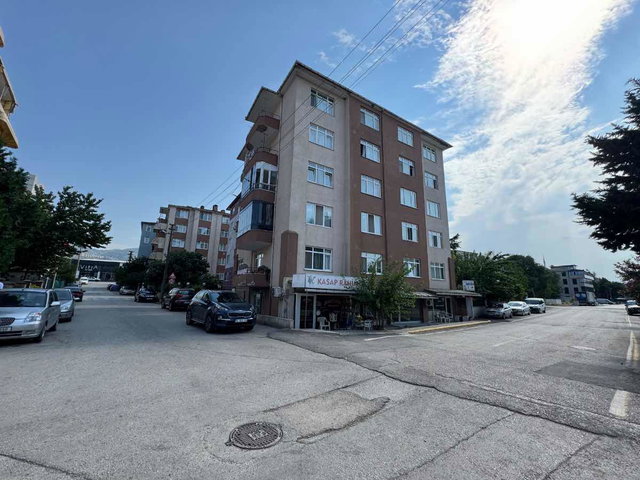 BAŞİSKELE DENİZ MANZARALI SAHİL YAKINI 3+1 SATILIK DAİRE