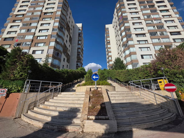 YAMAÇ EVLER SİTESİNDE 3+1 GENİŞ KİRALIK DAİRE