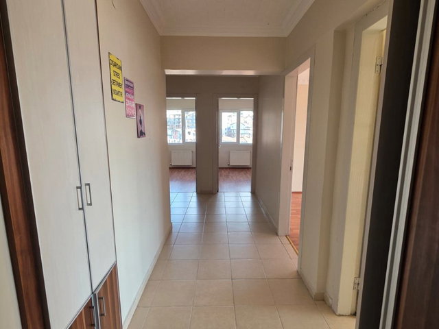 YAMAÇ EVLER SİTESİNDE 3+1 GENİŞ KİRALIK DAİRE