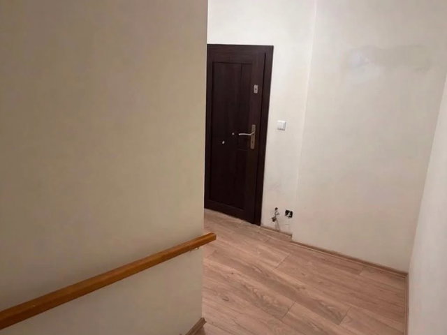 ODUNPAZARI’NDA 3+1 | 135 M² NET | YÜKSEK GİRİŞ | BALKONLU, DOĞALGAZ KOMBİLİ SATILIK DAİRE