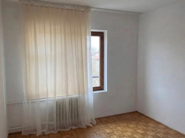 ODUNPAZARI’NDA 3+1 | 135 M² NET | YÜKSEK GİRİŞ | BALKONLU, DOĞALGAZ KOMBİLİ SATILIK DAİRE