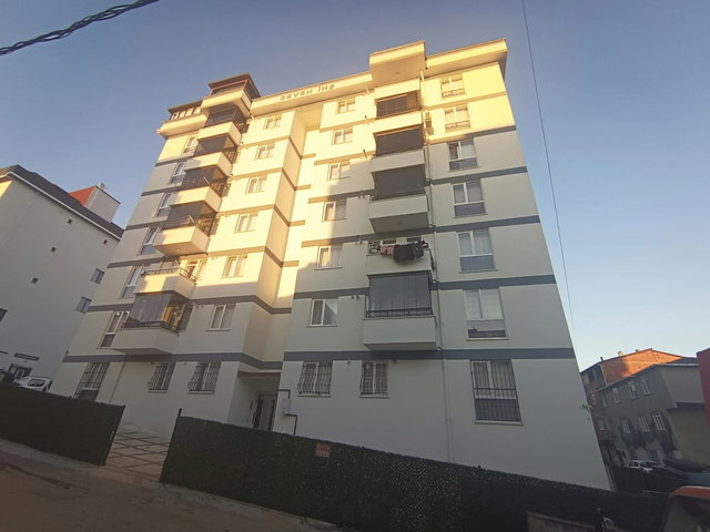 SULTANBEYLI AHMET YESEVIDE SATILIK 2+1 NET 90 M² FERAH DAIRE