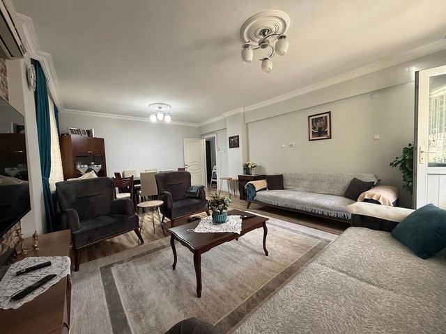 BUCA YİĞİTLER MAH, SATILIK 3+1,110 M² NET ,20 M² MÜSTAKİL BAHÇE