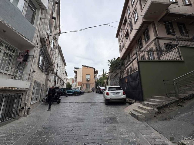FIRSAT PİERRELOTİYE YAKIN 3+1 120M2 FULLTADİLATLI BALKONLU 2.KAT