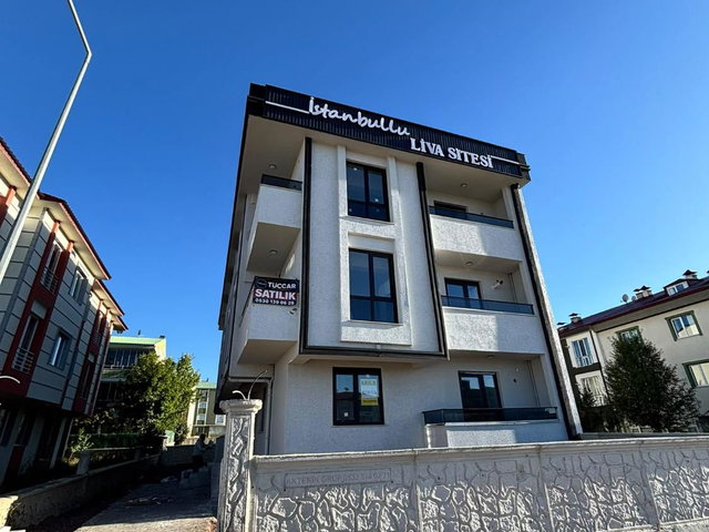 REMAX ARTIS'DEN DADAŞKENT'TE SATILIK 2+0 DAIRE