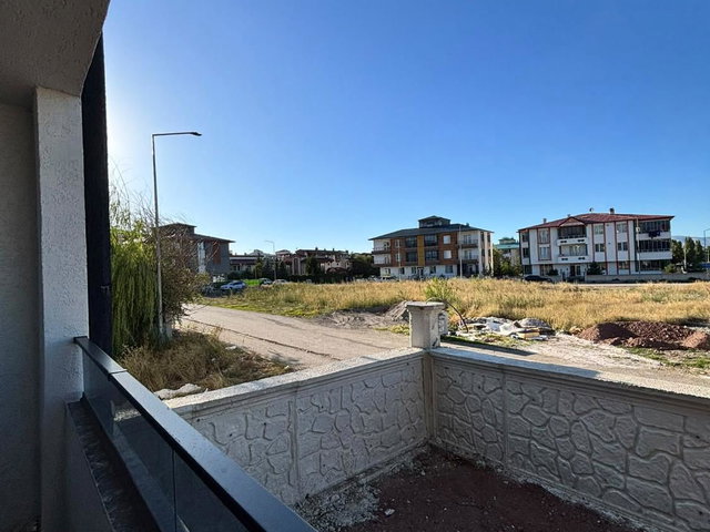 REMAX ARTIS'DEN DADAŞKENT'TE SATILIK 2+0 DAIRE