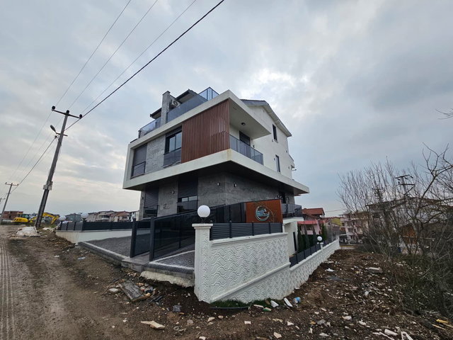 EMEKEVLER'DE FULL SIFIR LÜKS EŞYALI 2+1 KIRALIK DUBLEKS DAIRE