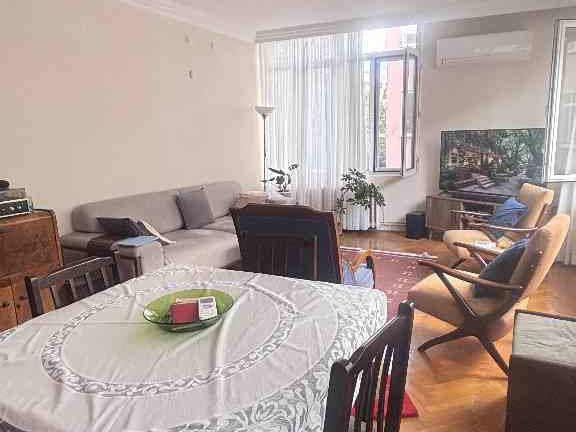 MODA'DA BARIŞ MANÇO EVİNE KOMŞU, GENİŞ AÇILI ,HARİKA LOKASYONDA SATILIK 3+1