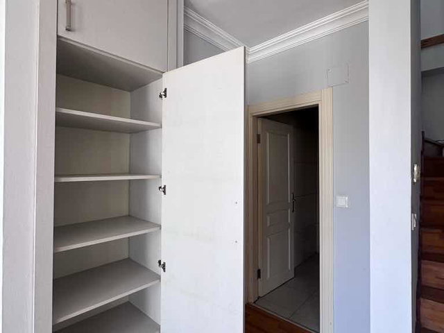 KİRALIK EŞYASIZ 3+1 GÜNEY CEPHELİ YENİDOĞANDA DUBLEX DAİRE