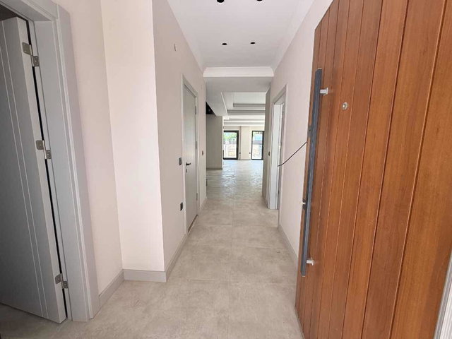 TEKELER MAH’DE 5+1 | 230 M² BRÜT | 4 BANYOLU | YERDEN ISITMALI ÇİFT CEPHELİ VİLLA