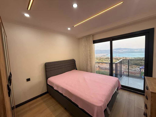 HAVUZLU SİTEDE DENİZ MANZARALI SIFIR 1+1 DAİRE