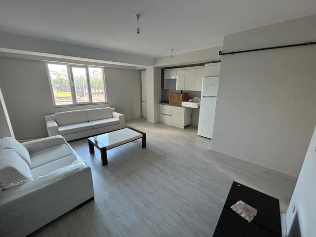 ÇEKMEKÖY TAŞDELEN FULL EŞYALI 1+1 GENİŞ KİRALIK ARAKAT DAİRE...