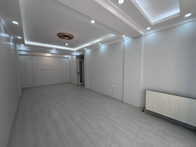 KÜÇÜKÇEKMECE CUMHURİYET MAH.’DE 220 M² BRÜT 4+2 DUBLEKS | BOŞ, KREDİYE UYGUN, TAKASA AÇIK