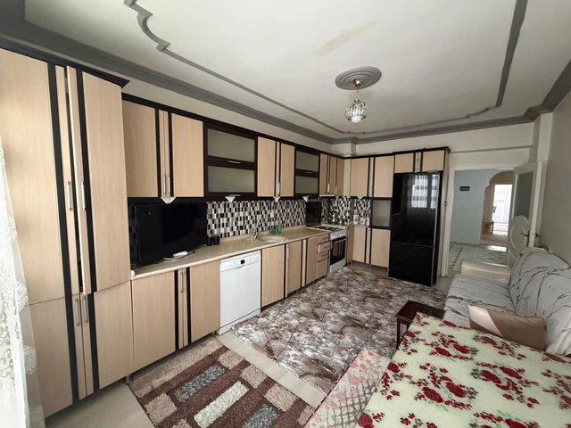 REMAX İLKE'DEN ŞÜKRÜPAŞA'DA 3+1 SATILIK DAİRE