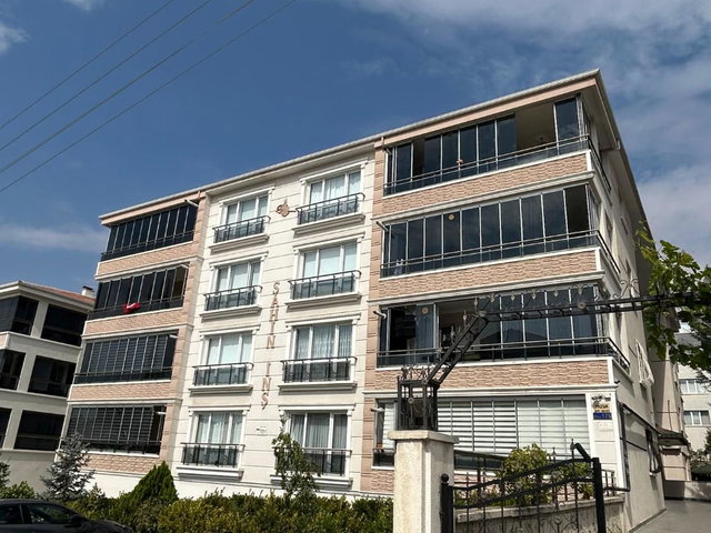 KÜRŞAT CD. DE YAPILI ARA KAT SATILIK 3+1 DAİRE