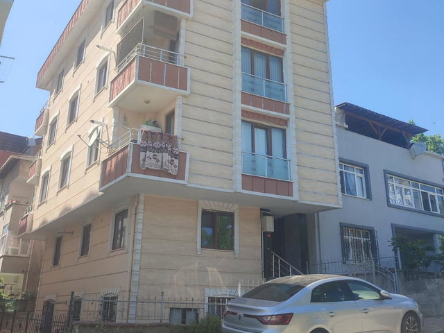 ÇEKMEKÖY MERKEZ DE KİRALIK    3+1 DUBLEKS  DAİRE