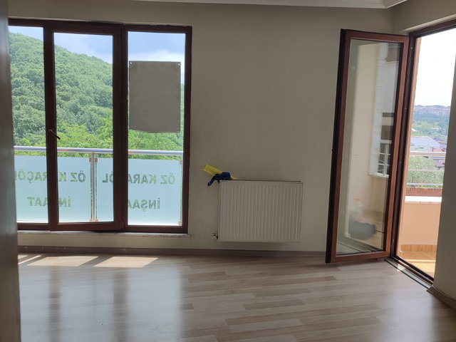 ÇEKMEKÖY MERKEZ DE KİRALIK    3+1 DUBLEKS  DAİRE