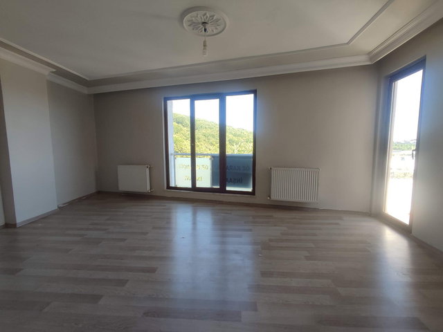 ÇEKMEKÖY MERKEZ DE KİRALIK    3+1 DUBLEKS  DAİRE