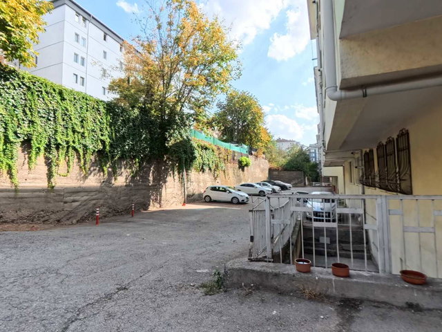 AYRANCI TIREBOLU SK, MECLİS’E YAKIN, 2+1, BALKONLU, ÜST KAT KİRALIK YAPILI DAİRE