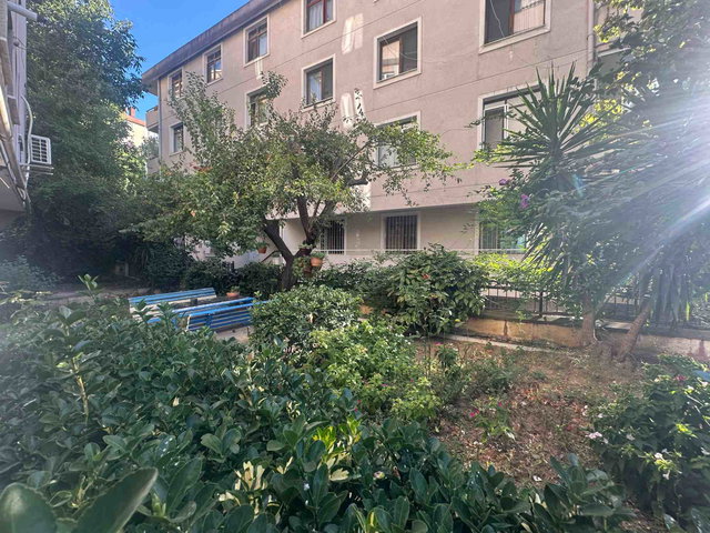 ACIBADEM'DE HARİKA KONUMDA SATILIK DAİRE