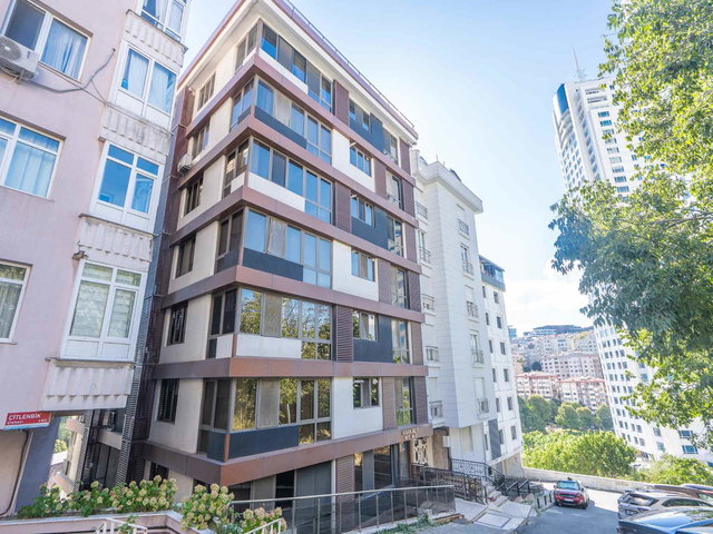 REMAX GELİŞİMDEN DİKİLİTAŞ MAHALLESİNDE 2+1 EŞYALI DAİRE