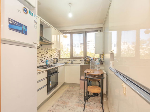 REMAX GELİŞİMDEN DİKİLİTAŞ MAHALLESİNDE 2+1 EŞYALI DAİRE