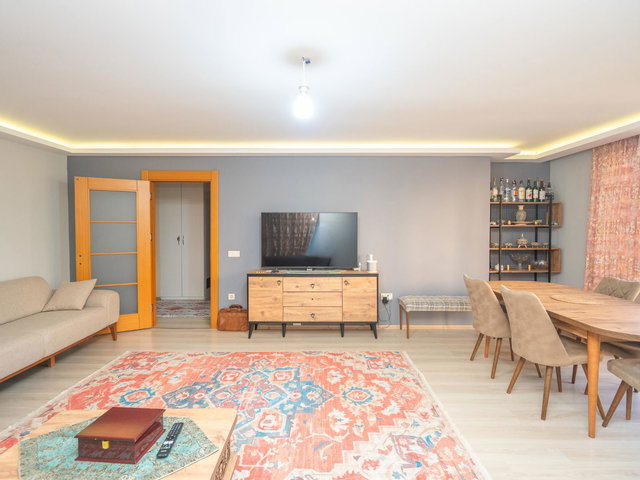 REMAX GELİŞİMDEN DİKİLİTAŞ MAHALLESİNDE 2+1 EŞYALI DAİRE