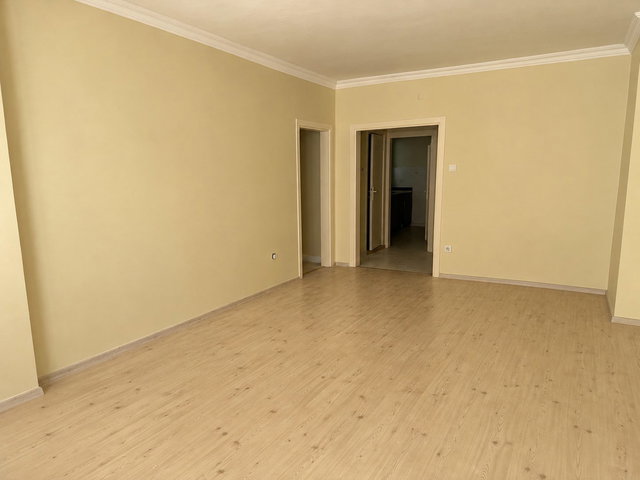 FENERYOLUNDA GENİŞ VE KULLANIŞLI 3+1 KİRALIK DAİRE