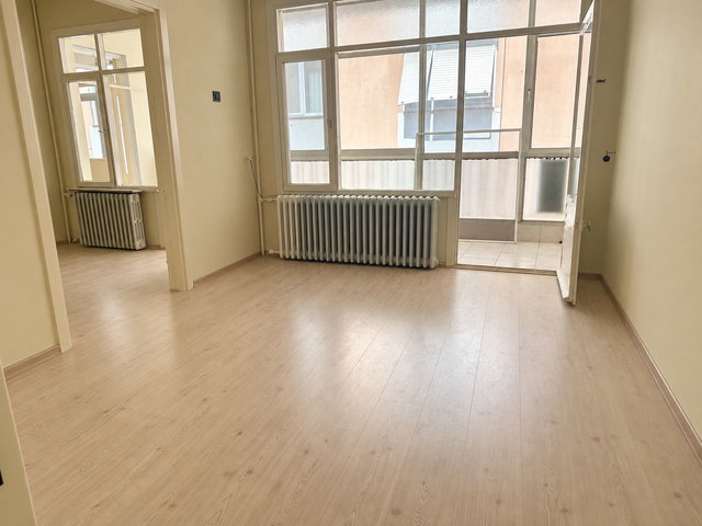 FENERYOLUNDA GENİŞ VE KULLANIŞLI 3+1 KİRALIK DAİRE