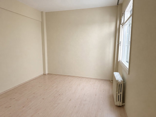 FENERYOLUNDA GENİŞ VE KULLANIŞLI 3+1 KİRALIK DAİRE