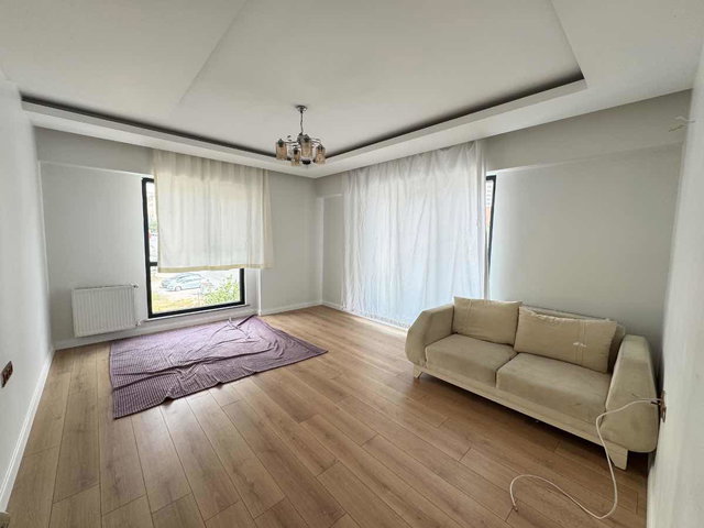 KAT MÜLKİYETLİ AİLE SİTESİNDE İÇİ TAMAMEN YAPILI KİRALIK DAİRE