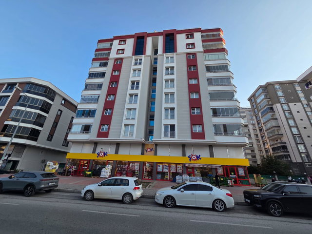 ÇOBANLI TRANVAY DURAĞI ÇEVİKLER SİTESİNDE KİRALIK 3+1 DAİRE