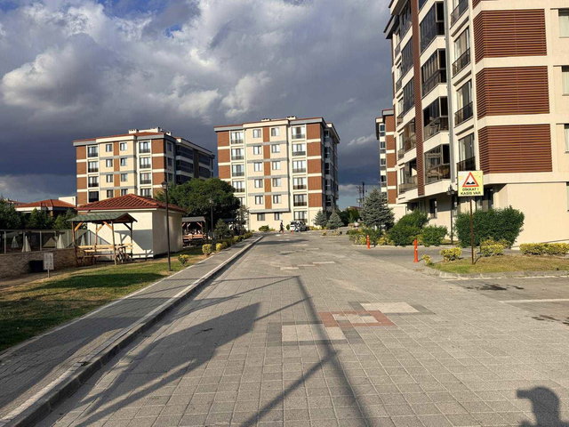 REMAX LAVANDA KERVANCI PARK ORMAN 1 BAHÇE KATI SATILIK 3+1 DAİRE