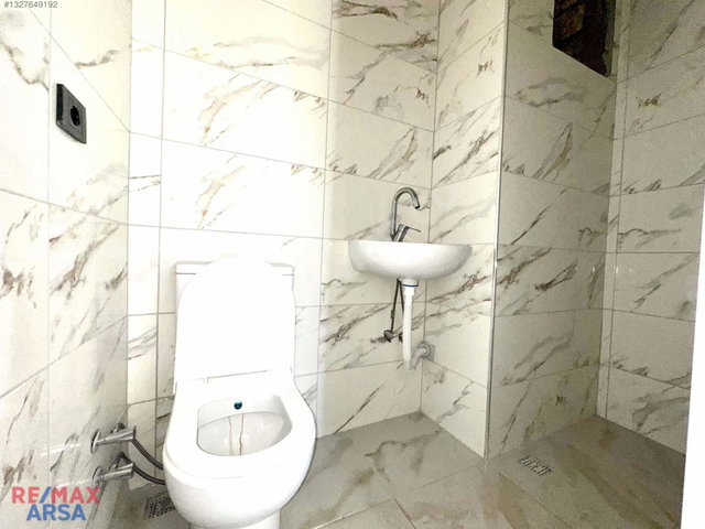 SULTANBEYLİ NECİPFAZILDA SATILIK 4+1 DAİRE