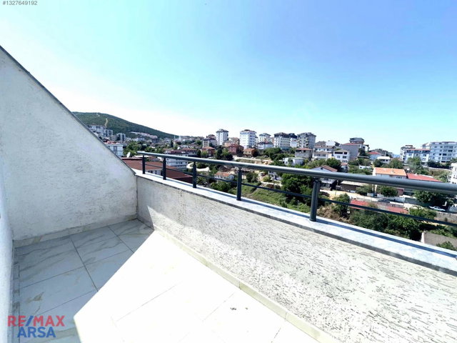 SULTANBEYLİ NECİPFAZILDA SATILIK 4+1 DAİRE
