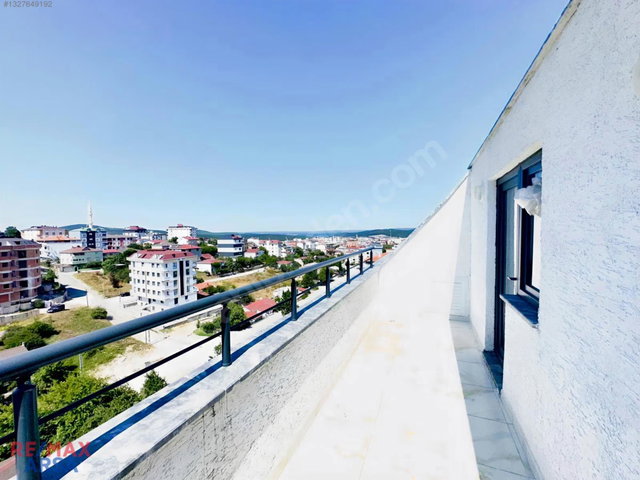 SULTANBEYLİ NECİPFAZILDA SATILIK 4+1 DAİRE