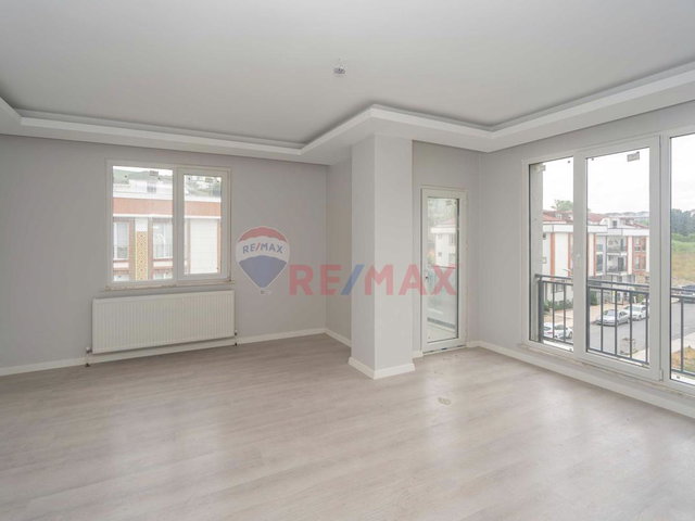 REMAX GELİŞİMDEN KAVAKLI MAH 3+2 TERASLI DUBLEKS DAİRE