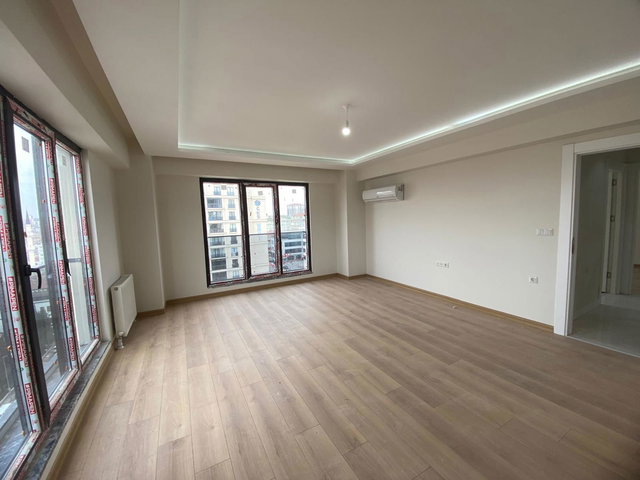 HÜKÜMET KONAĞI KARŞISI SİTE İÇİNDE OTOPAKLI 3,5+1 LÜKS KİRALIK DAİRE