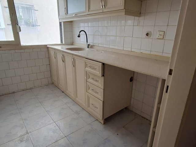 BOSTANLIDA GIRIŞ KAT 2+1 KIRALIK DAIRE