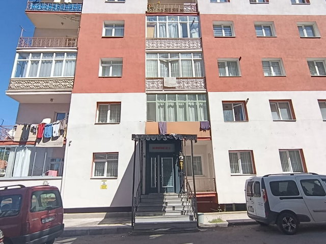 REMAX ARTIS'DEN ŞEHİR MERKEZİ'NDE KIRALIK 3+1 DAIRE