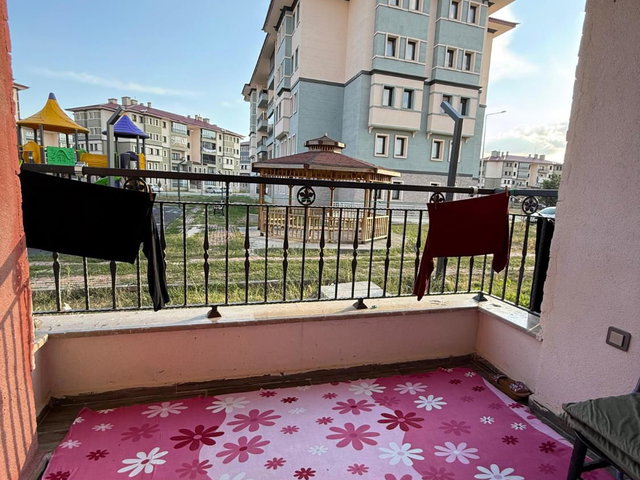 REMAX İLKE'DEN GEZKÖY TOKİ'DE 2+1 BORÇLU SATILIK DAİRE